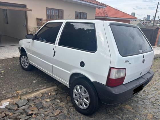 FIAT UNO 1.0 MPI MILLE FIRE 8V FLEX 2P MANUAL FIAT UNO 1.0 MPI MILLE FIRE 8V FLEX 2P MANUAL